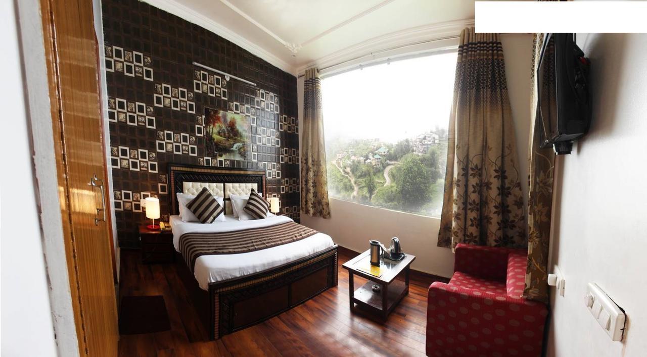 Divyansh Hotel Dharamshala Exterior photo